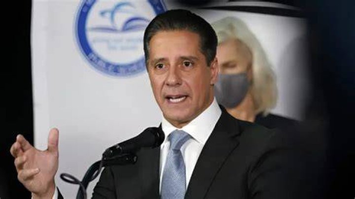 Alberto M. Carvalho Biography, Age, Height, Wife, Net Worth, Family