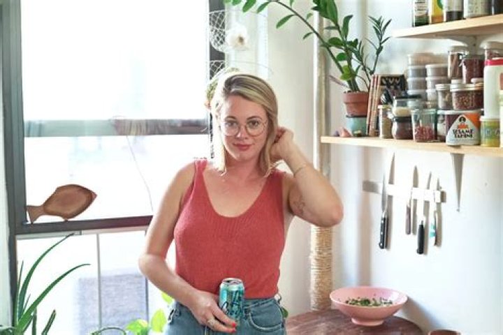 Alison Roman Biography, Age, Height, Husband, Net Worth, Family