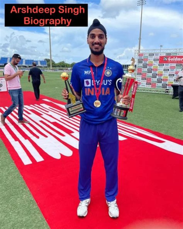 Arshdeep Singh Biography, Age, Height, Wife, Net Worth, Family