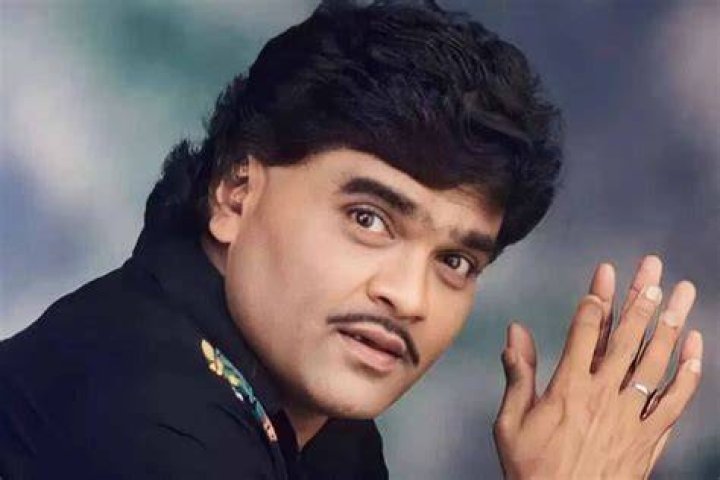 Ashok Kumar Biography, Age, Height, Wife, Net Worth, Family