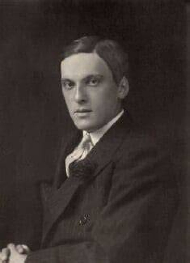 Basil Hamilton-Temple-Blackwood, 4th Marquess of Dufferin and Ava biografía, edad, altura, esposo, net worth, familia