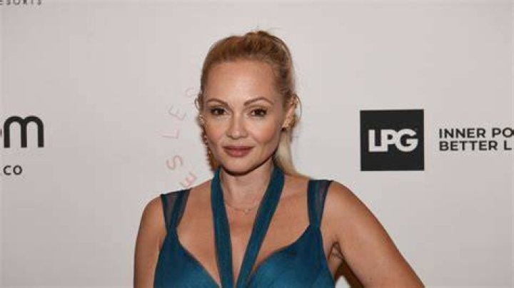 Beatrice Rosen Biography, Age, Height, Husband, Net Worth, Family