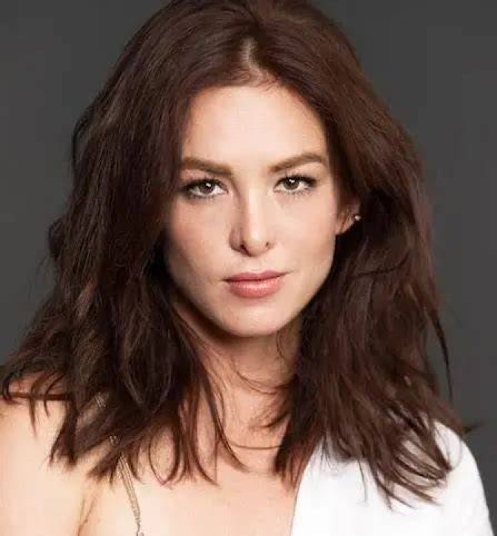 Begoña Narváez Biography, Age, Height, Husband, Net Worth, Family