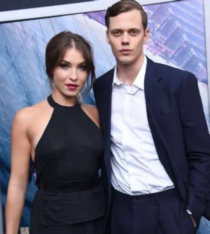 Bill Skarsgård Biography, Age, Height, Wife, Net Worth, Family