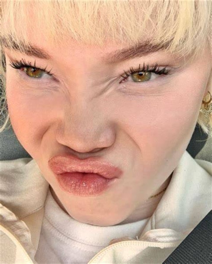 Billie Kay Biography, Age, Height, Husband, Net Worth, Family