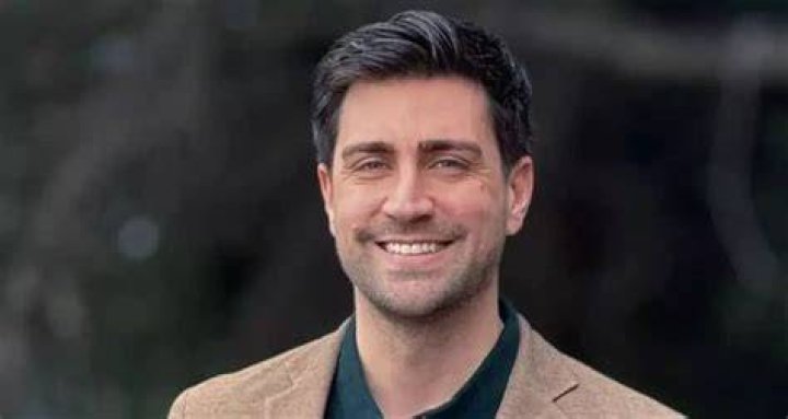 Caglar Ertugrul Biography, Age, Height, Wife, Net Worth, Family