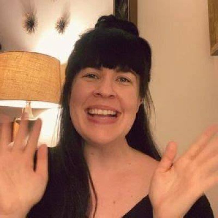 Caitlin Doughty Biography, Age, Height, Husband, Net Worth, Family
