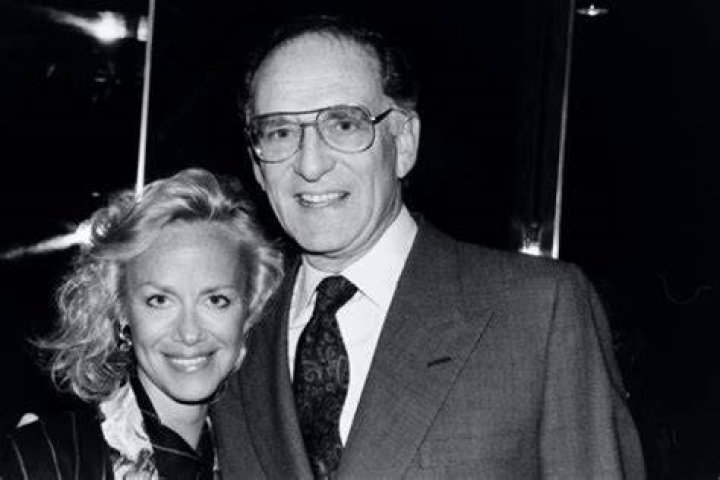 Carol Vogel biografía, edad, altura, esposa, net worth, familia