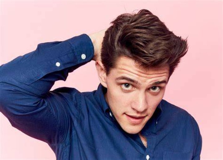 Casey Cott Biography, Age, Height, Wife, Net Worth, Family