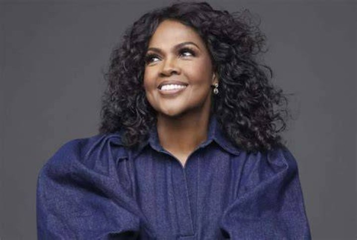 CeCe Winans Biography, Age, Height, Husband, Net Worth, Family