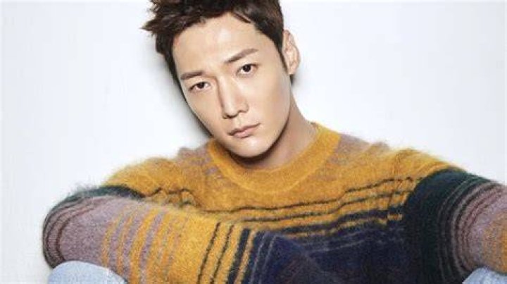 Choi Jin-ho Biography, Age, Height, Wife, Net Worth, Family