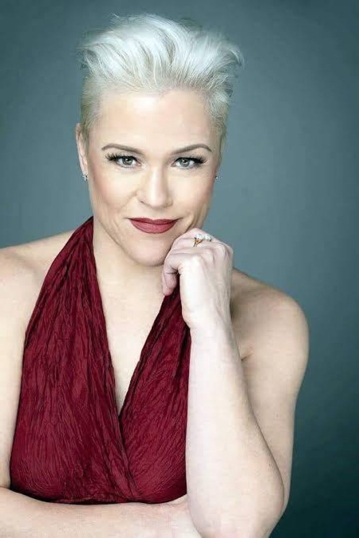 Christine Elise McCarthy Biography, Age, Height, Husband, Net Worth, Family