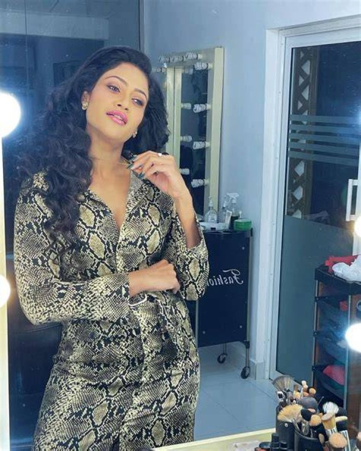 Chulakshi Ranathunga Biography, Age, Height, Husband, Net Worth, Family