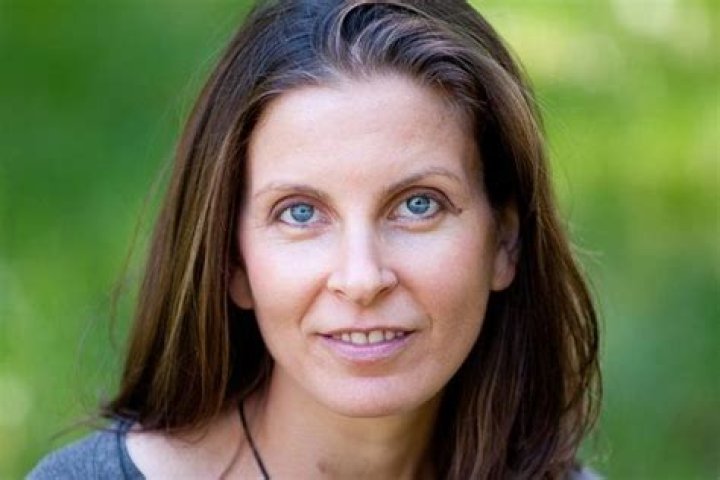 Clare Bronfman Biography, Age, Height, Husband, Net Worth, Family