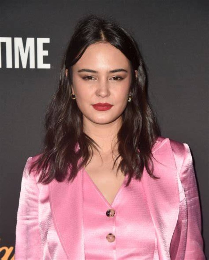 Courtney Eaton Biography, Age, Height, Husband, Net Worth, Family
