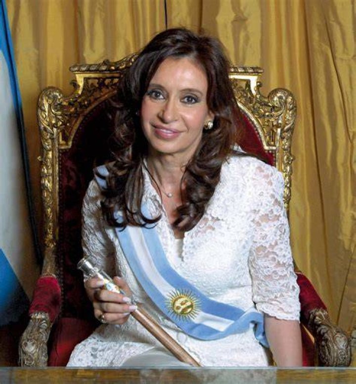 Cristina Fernández de Kirchner Biography, Age, Height, Husband, Net Worth, Family