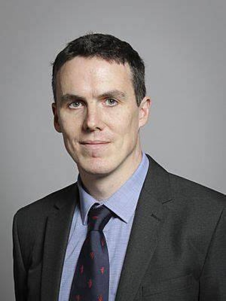 Daniel Mosley, 4th Baron Ravensdale Biography, Age, Height, Wife, Net Worth, Family