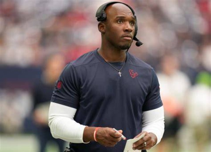 DeMeco Ryans Biography, Age, Height, Wife, Net Worth, Family