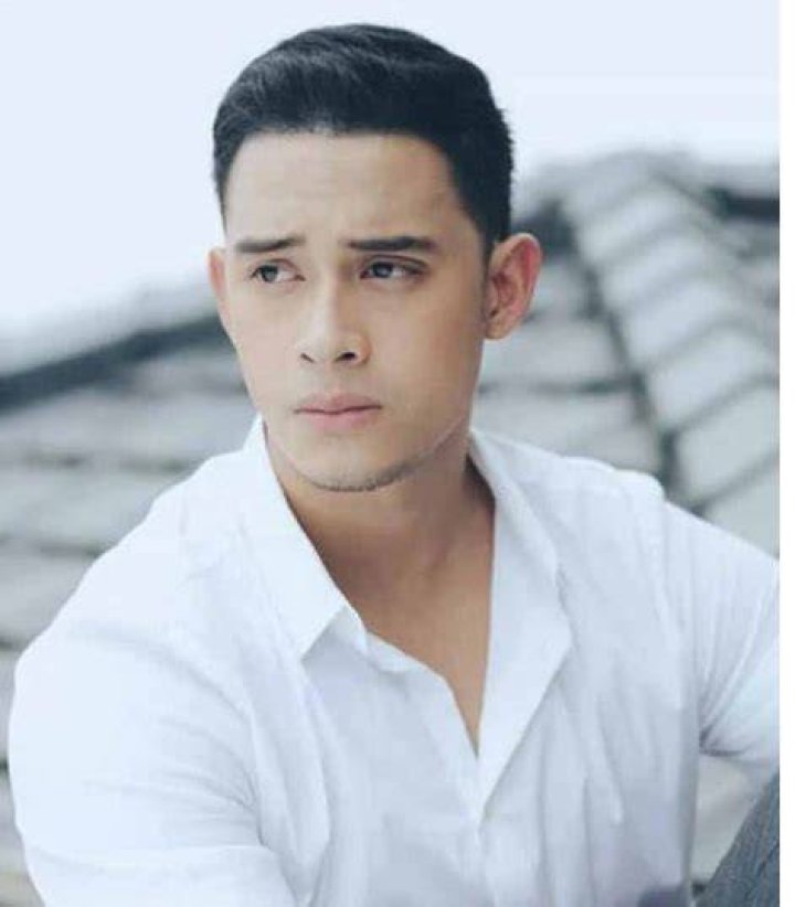 Diego Loyzaga Biography, Age, Height, Wife, Net Worth, Family
