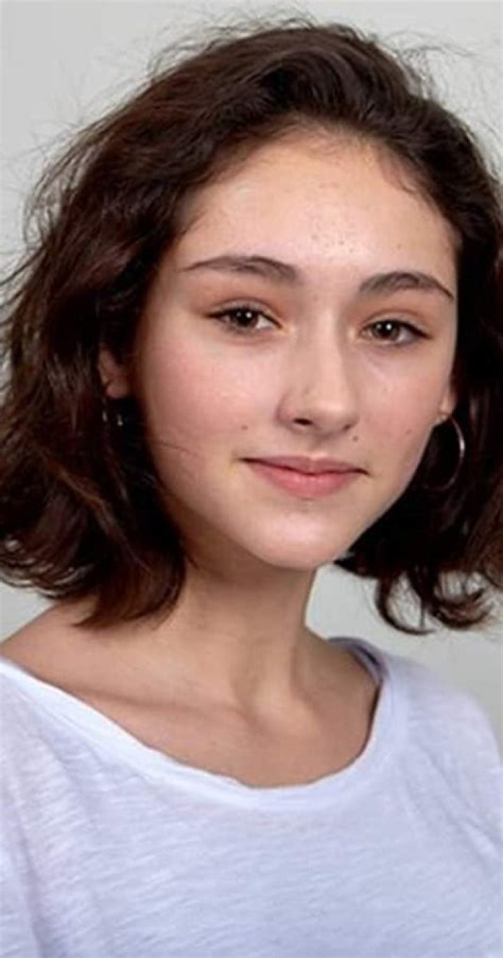 Emily Kusche Biography, Age, Height, Husband, Net Worth, Family