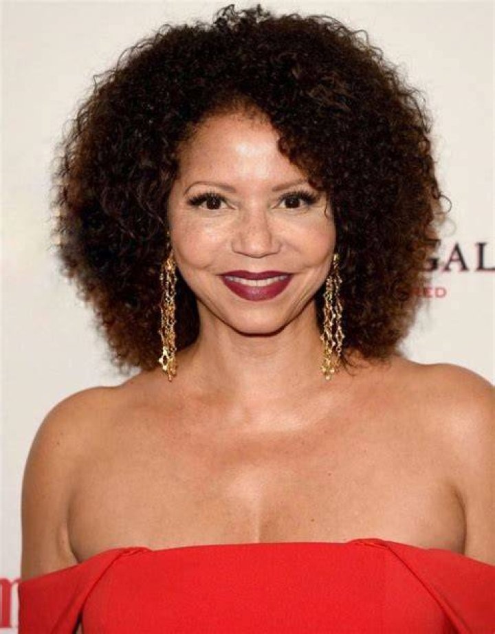 Gloria Reuben Biography, Age, Height, Husband, Net Worth, Family