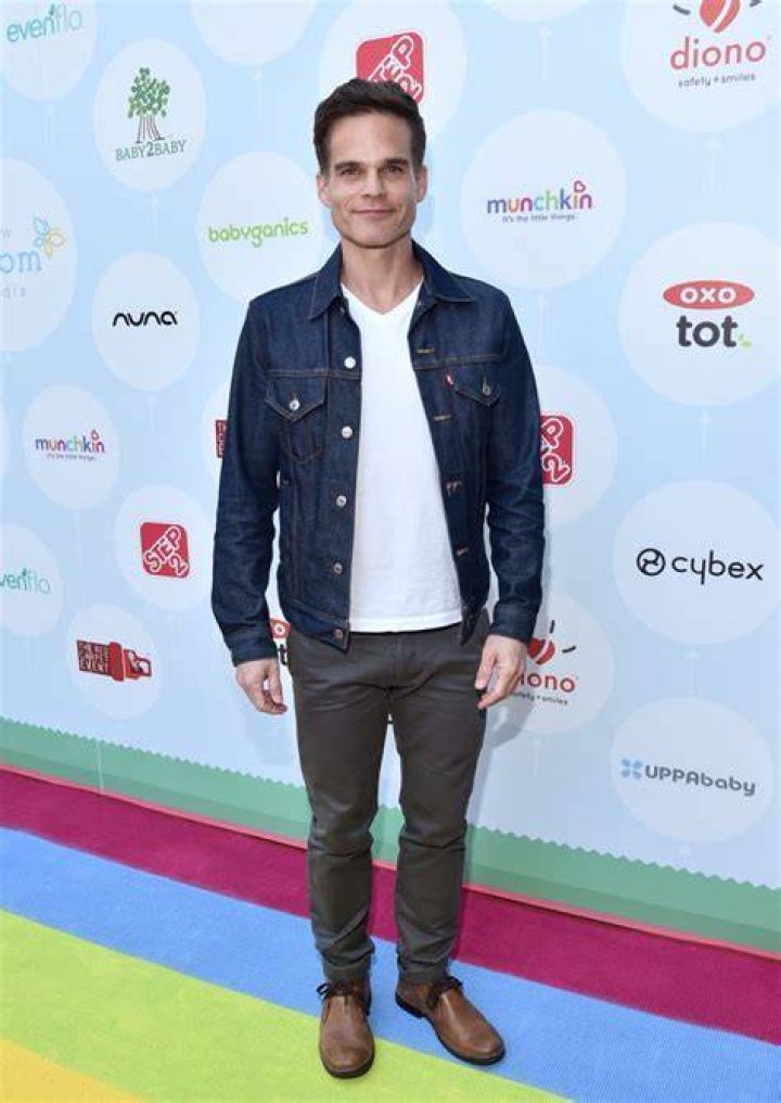 Greg Rikaart Biography, Age, Height, Wife, Net Worth, Family