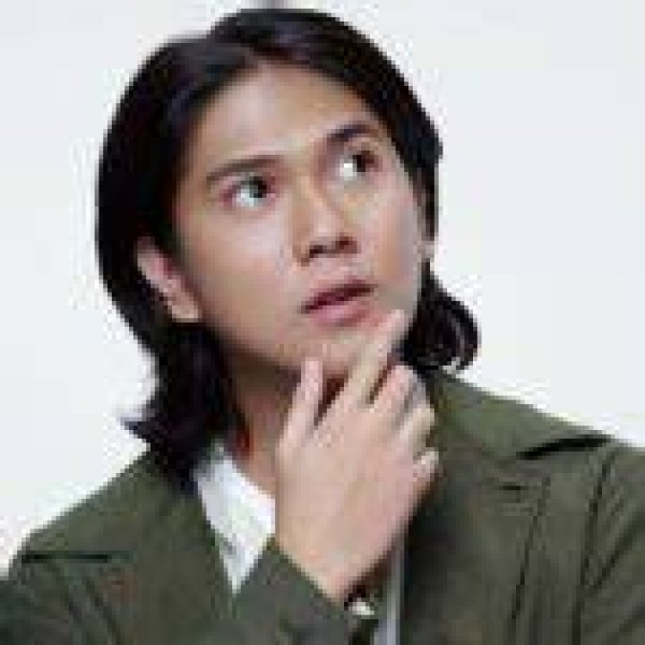 Iqbaal Ramadhan Biography, Age, Height, Wife, Net Worth, Family