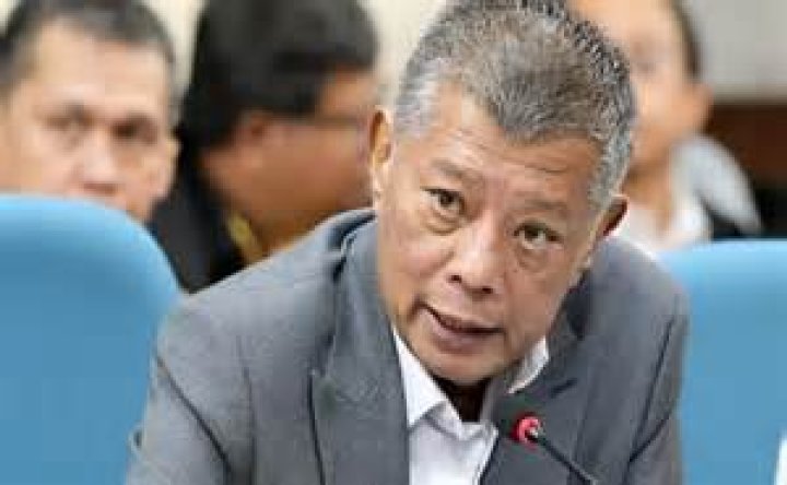 Jesus Crispin Remulla Biography, Age, Height, Wife, Net Worth, Family