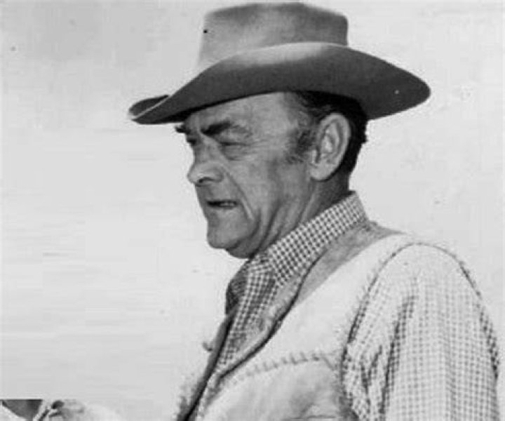John McIntire Biography, Age, Height, Wife, Net Worth, Family