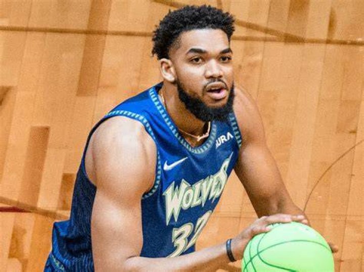 Karl-Anthony Towns Biography, Age, Height, Wife, Net Worth, Family