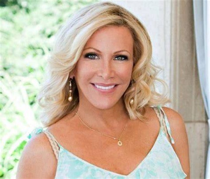 Kym Douglas Biography, Age, Height, Husband, Net Worth, Family
