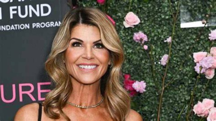 Laura O'Loughlin Biography, Age, Height, Husband, Net Worth, Family