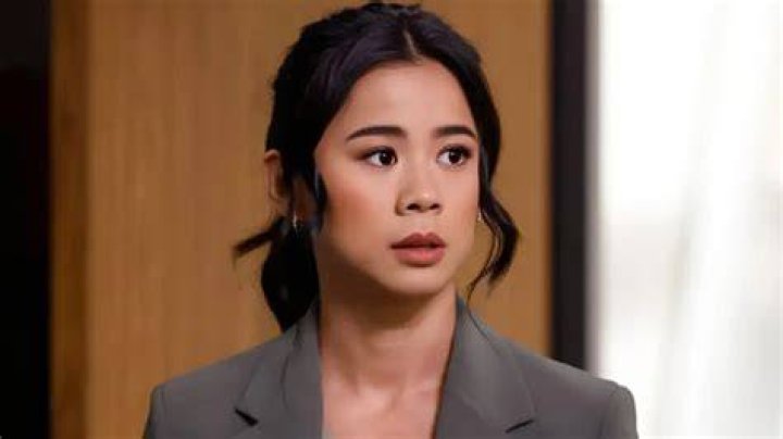 Leah Lewis Biography, Age, Height, Husband, Net Worth, Family