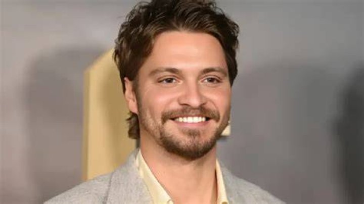 Luke Russe Biography, Age, Height, Wife, Net Worth, Family