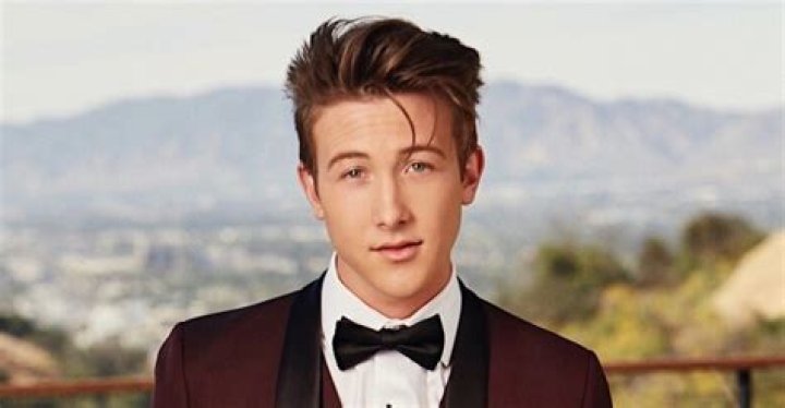 Luke Tasker Biography, Age, Height, Wife, Net Worth, Family