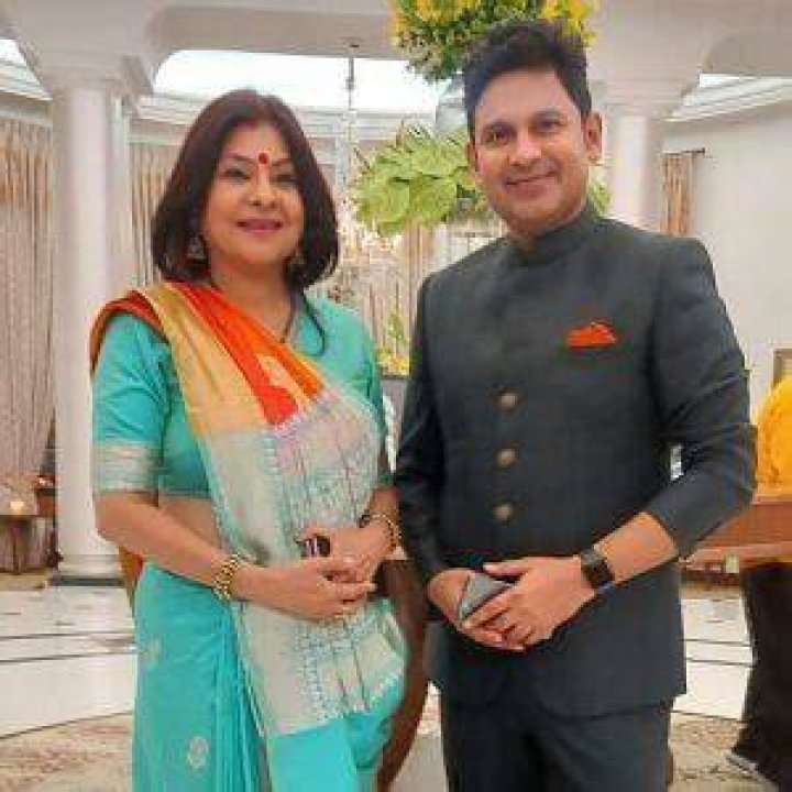 Manoj Muntashir Biography, Age, Height, Wife, Net Worth, Family
