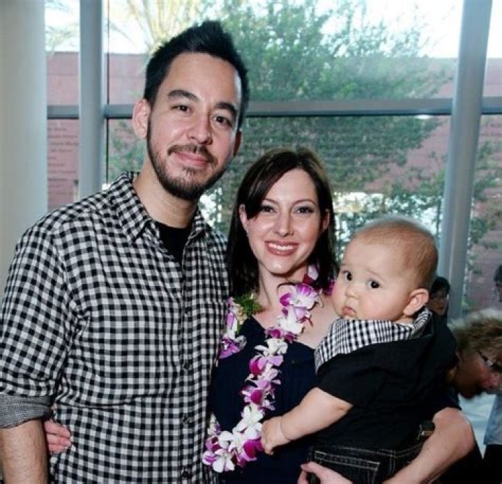 Mike Shinoda Biography, Age, Height, Wife, Net Worth, Family