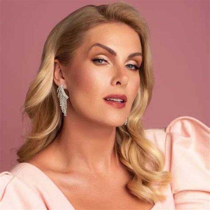 Monica Hickmann Alves Biography, Age, Height, Husband, Net Worth, Family
