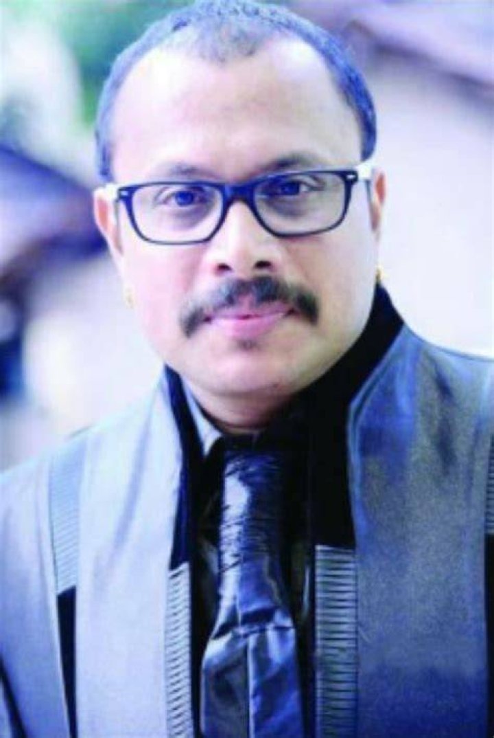 Naveen D. Padil Biography, Age, Height, Wife, Net Worth, Family