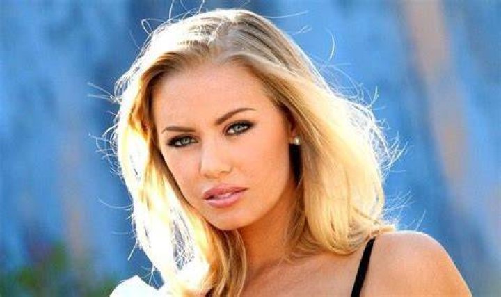 Nicole Johnson Biography, Age, Height, Husband, Net Worth, Family