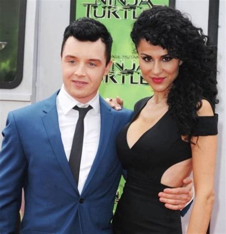 Noel Fisher Biography, Age, Height, Wife, Net Worth, Family