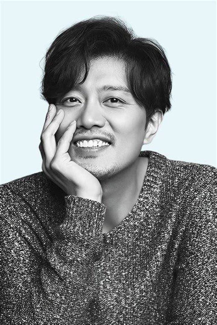 Park Hee-soon Biography, Age, Height, Wife, Net Worth, Family