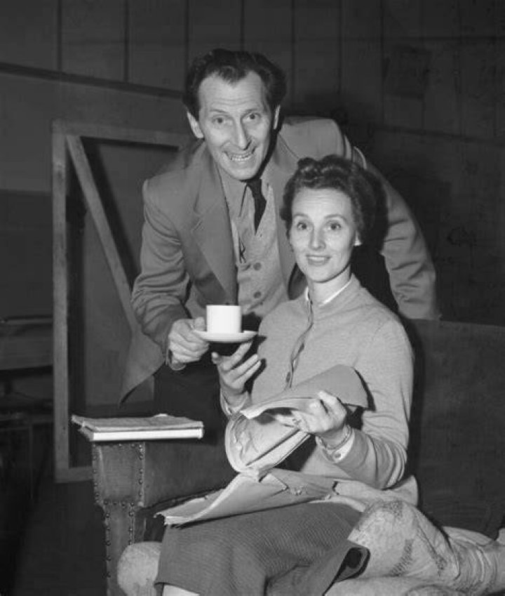Peter Cushing Biography, Age, Height, Wife, Net Worth, Family
