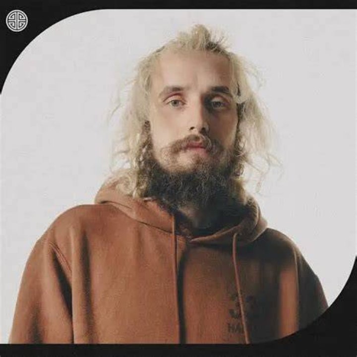 Pouya Biography, Age, Height, Wife, Net Worth, Family