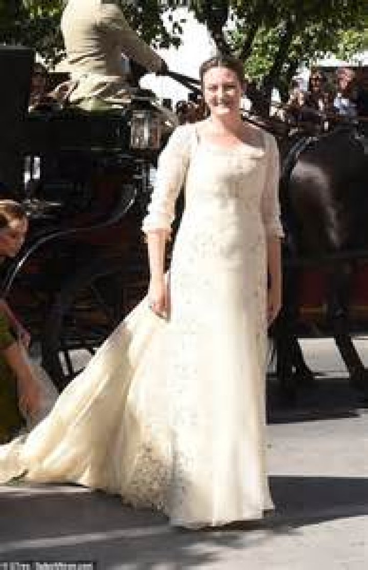 Princess Victoria of Hohenlohe-Langenburg, 20th Duchess of Medinaceli Biography, Age, Height, Husband, Net Worth, Family