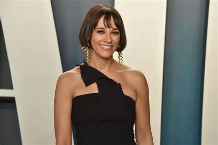 Rashida Jones Biography, Age, Height, Husband, Net Worth, Family