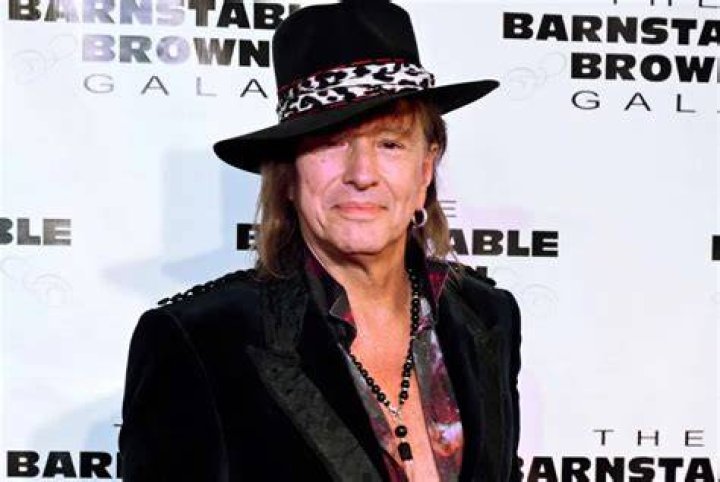 Richie Sambora Biography, Age, Height, Wife, Net Worth, Family