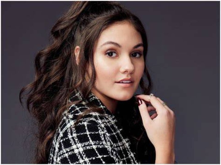 Ronni Hawk Biography, Age, Height, Husband, Net Worth, Family