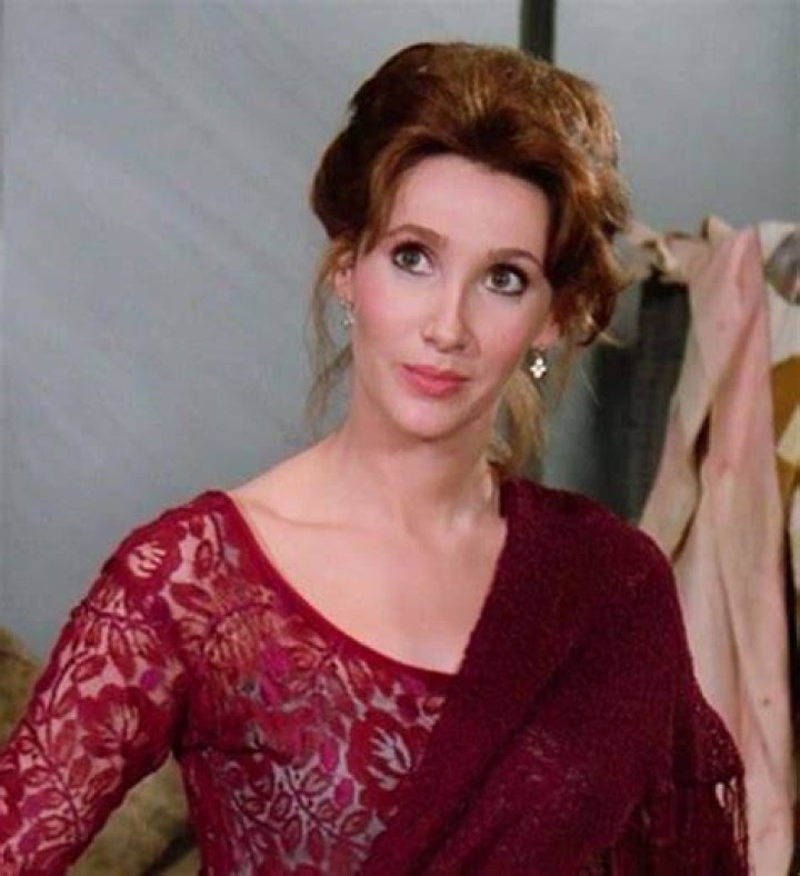 Rosalyn Landor Biography, Age, Height, Husband, Net Worth, Family