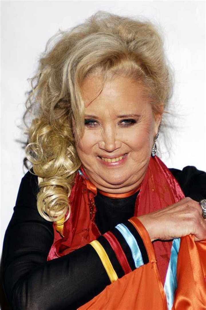 Sally Kirkland (editor) Biography, Age, Height, Wife, Net Worth and Family